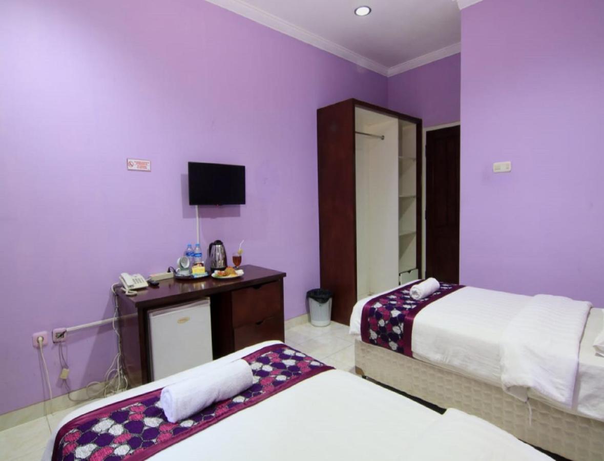 Hotel Signature Mandala Kencana Cianjur Exterior photo