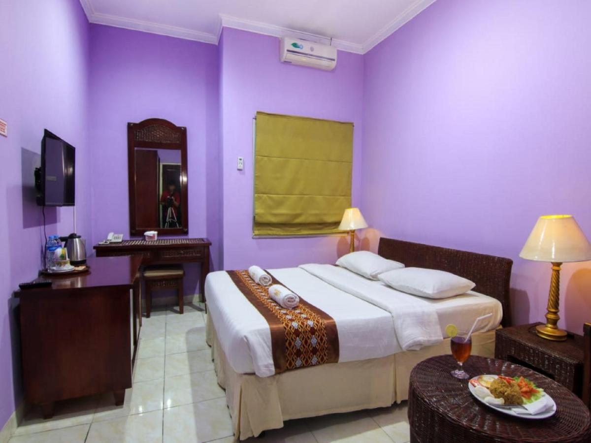 Hotel Signature Mandala Kencana Cianjur Exterior photo