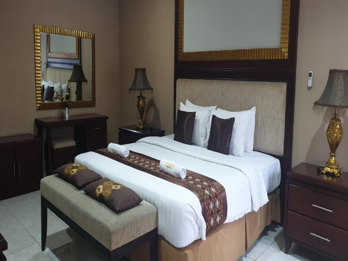Hotel Signature Mandala Kencana Cianjur Exterior photo